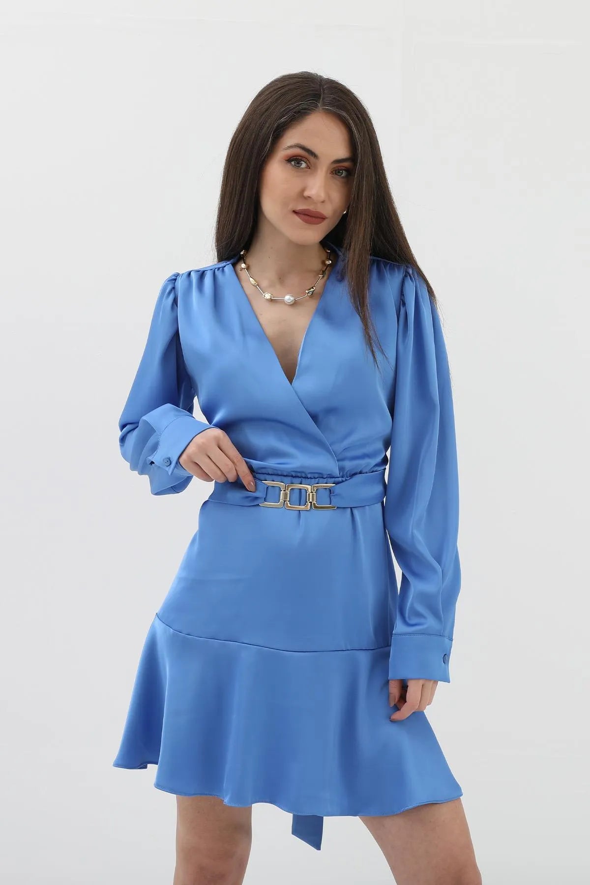 Kruvaze Yaka Metal Tokalı Saten Elbise - SaksMavisi - Pazaribu